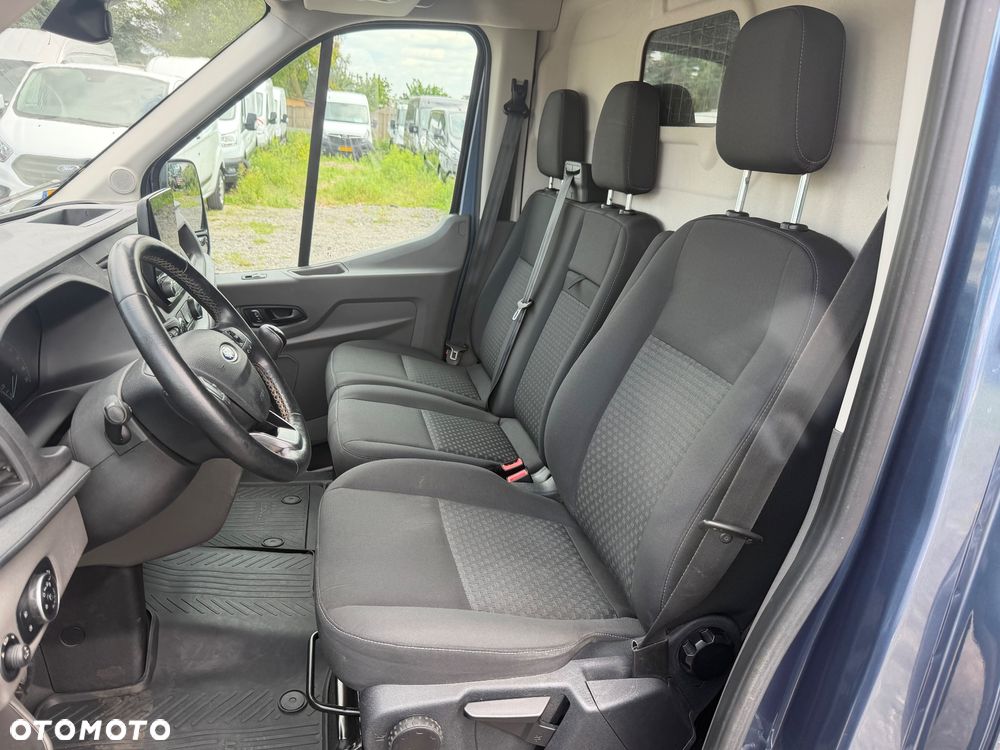 Ford Transit - 12