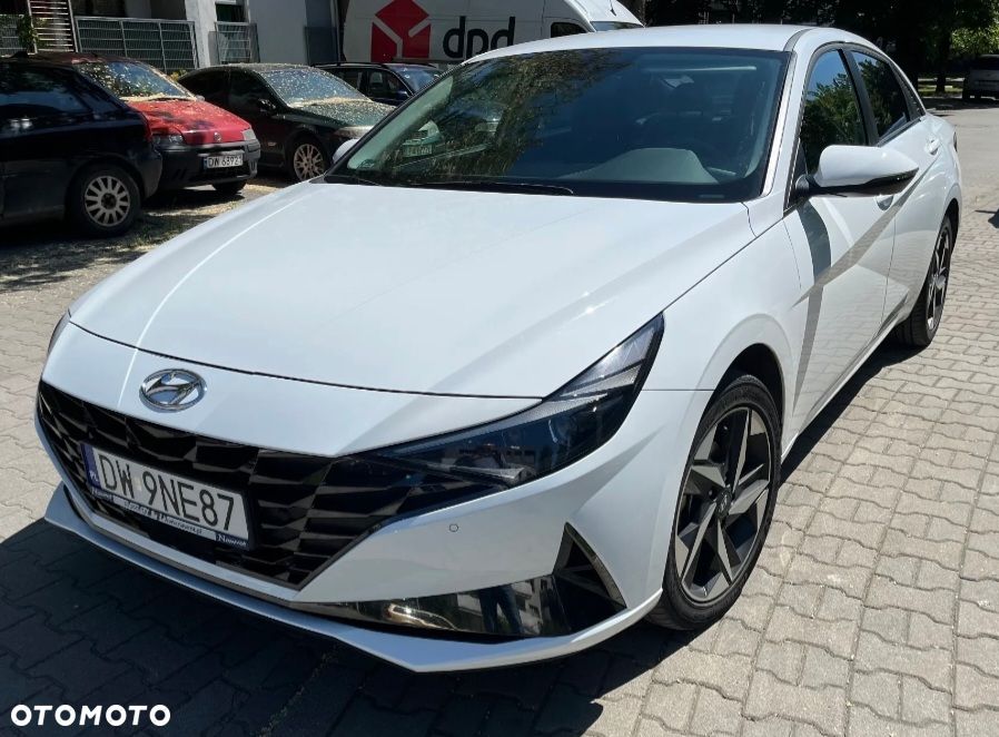 Hyundai Elantra 1.6 Executive CVT - 1