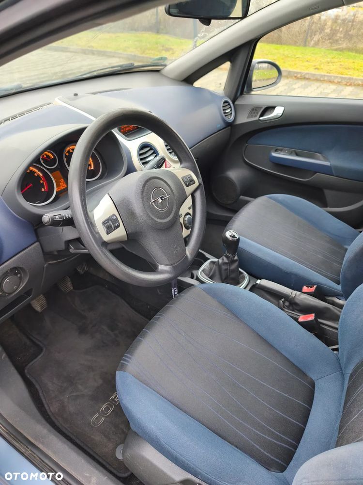 Opel Corsa 1.2 16V - 10