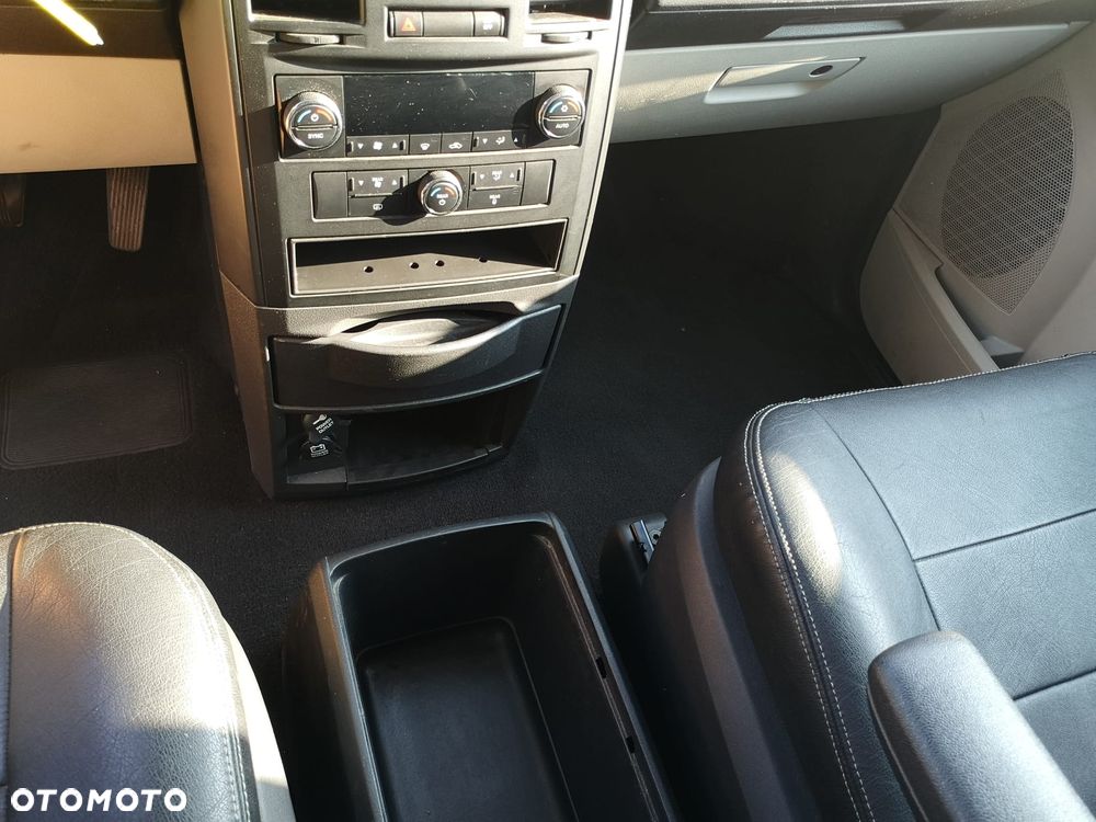 Chrysler Grand Voyager 2.8 CRD Automatik Touring - 29
