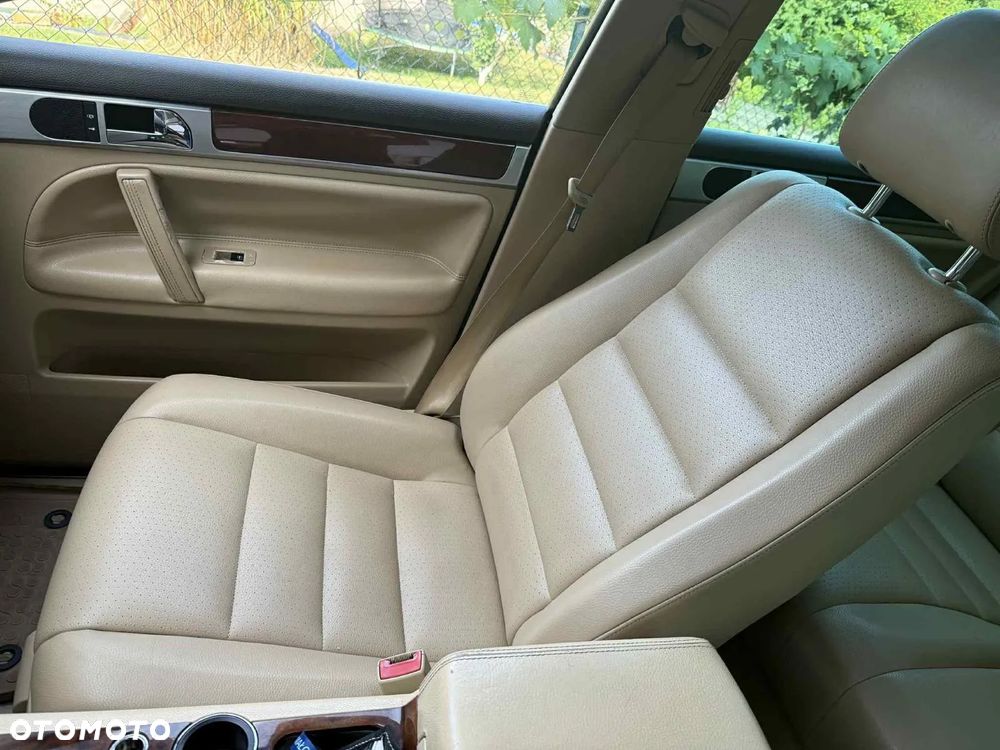 Volkswagen Touareg 3.2 V6 Automatik - 9