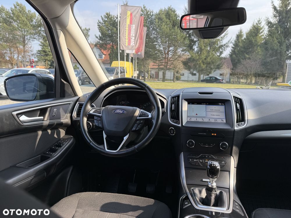Ford Galaxy - 15