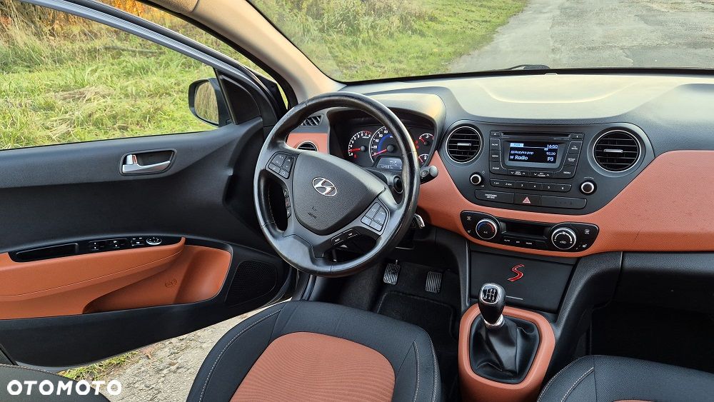 Hyundai i10 1.2 Fifa World Cup Edition - 5