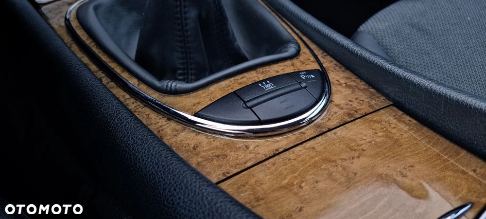 Mercedes-Benz Klasa E 200 Kompressor Avantgarde - 8