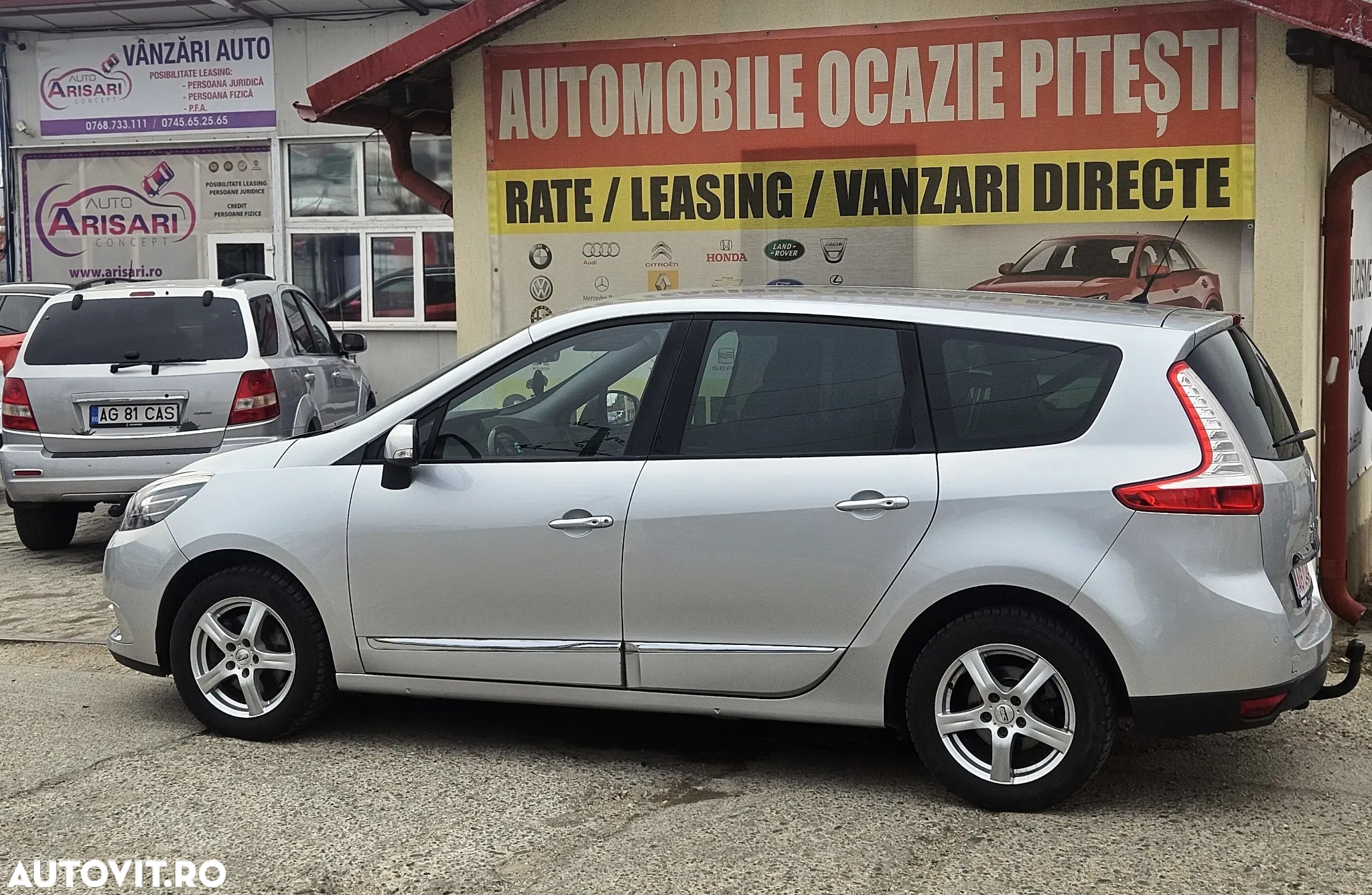 Renault Grand Scenic - 16