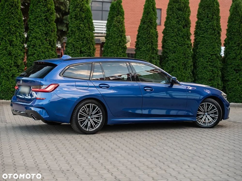BMW Seria 3 318i M Sport - 13