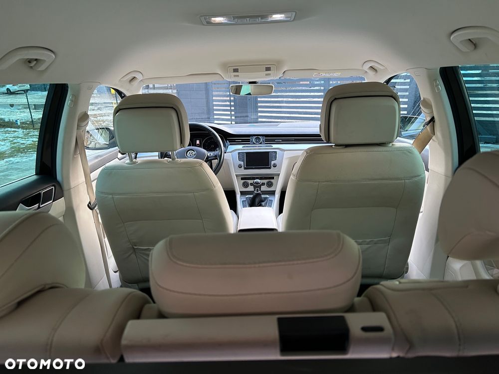 Volkswagen Passat 1.6 TDI (BlueMotion Technology) Comfortline - 12