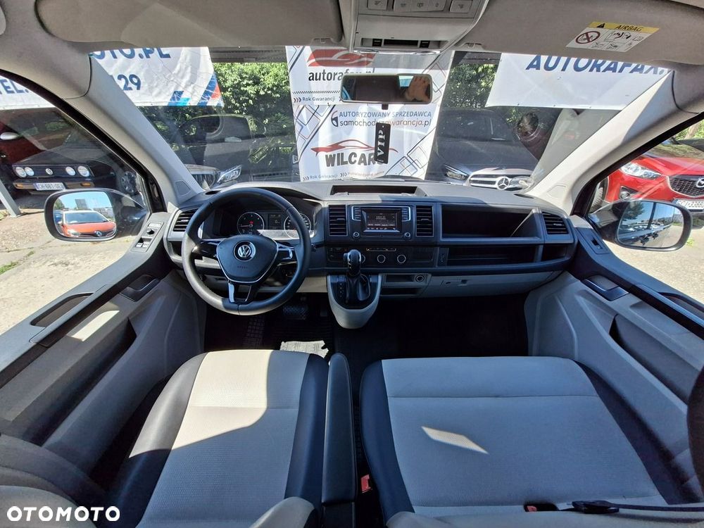 Volkswagen Caravelle - 11