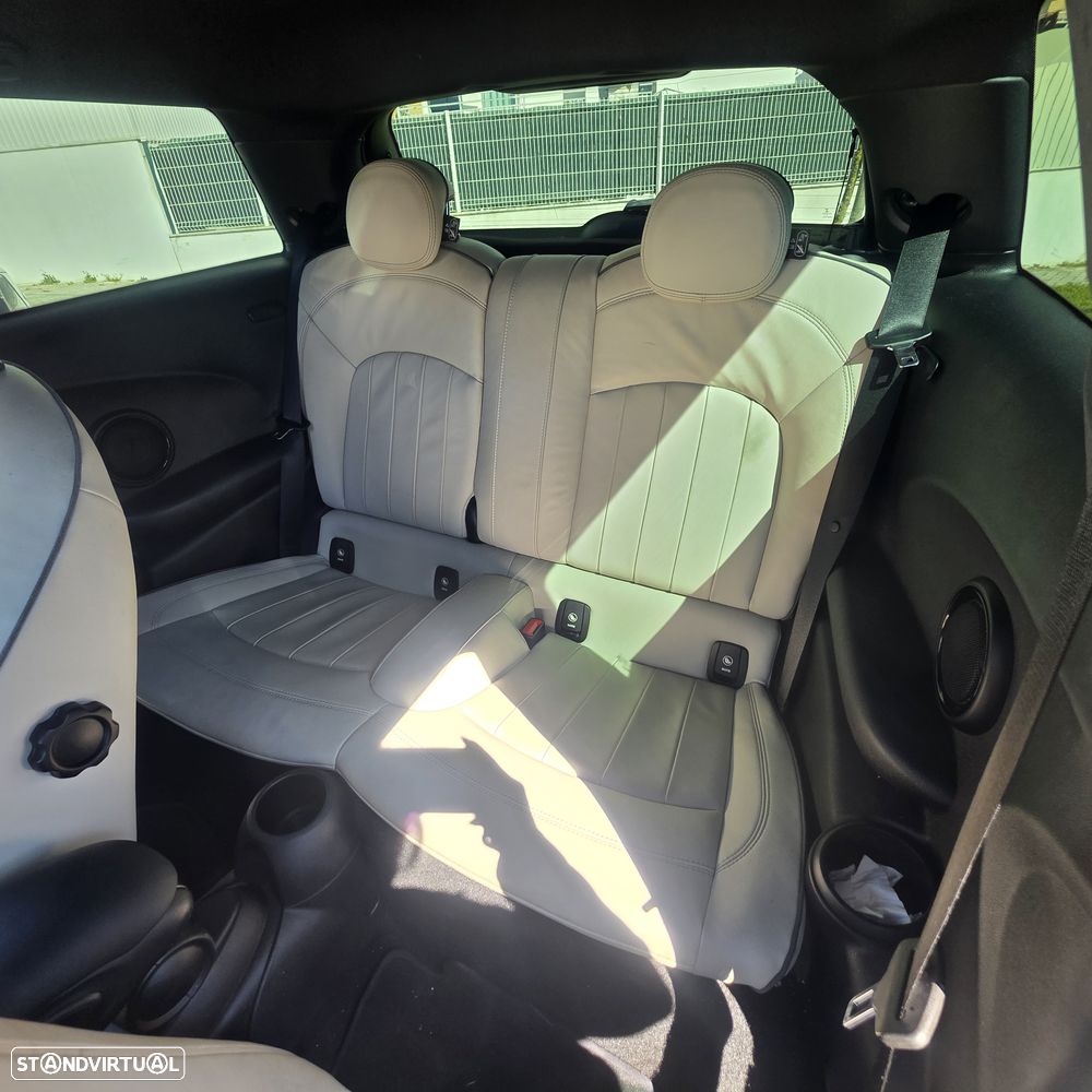 MINI 3 Portas Cooper D - 11