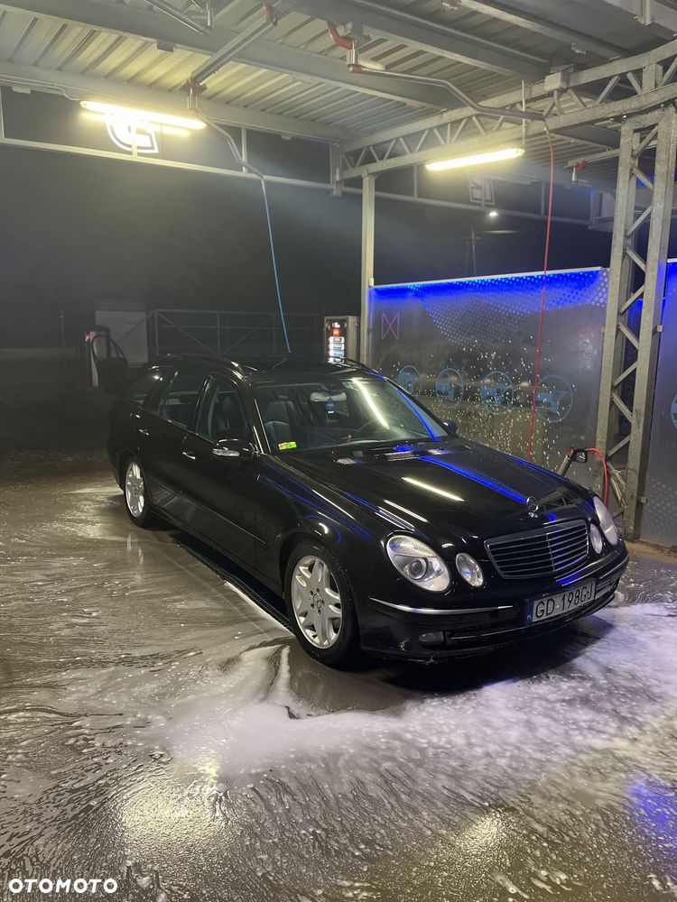 Mercedes-Benz Klasa E 320 CDI T Avantgarde - 1