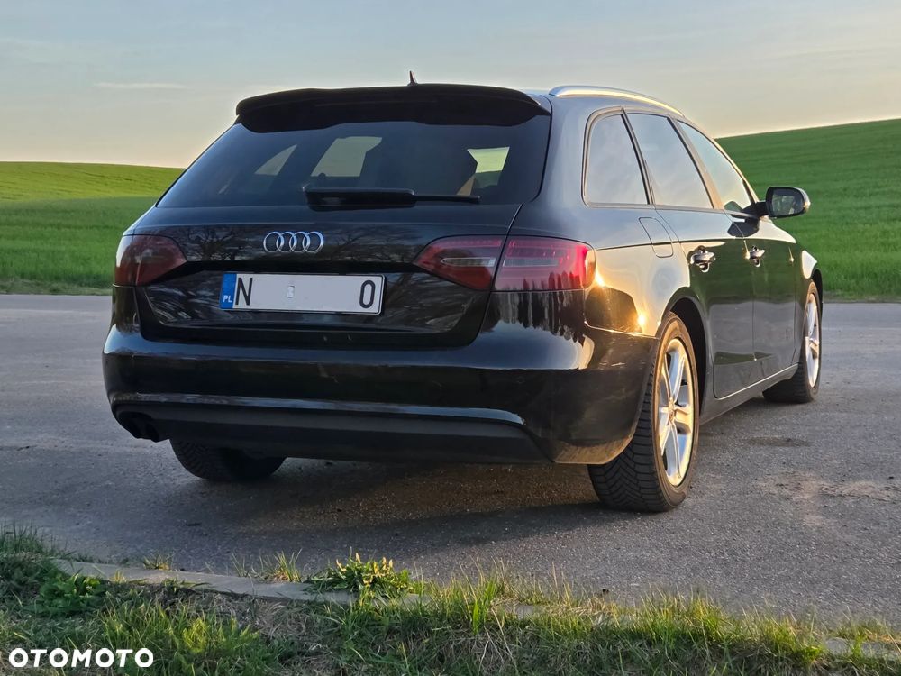 Audi A4 Avant 2.0 TDI DPF Ambiente - 9