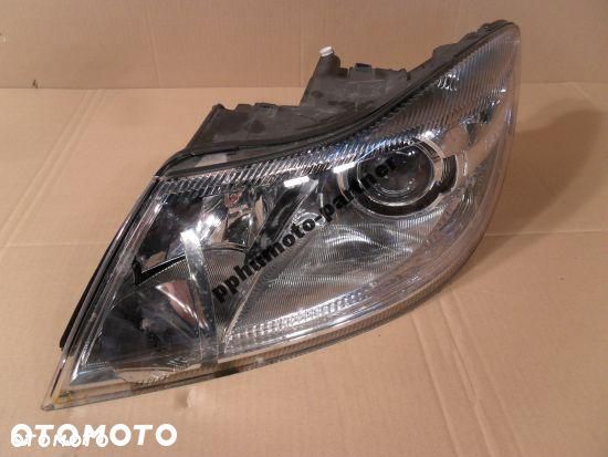 Xenon lewy Lampa lewa Skoda Octavia 2008- - 1