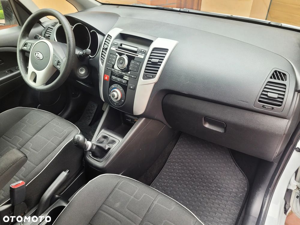 Kia Venga 1.4 CVVT Attract - 17