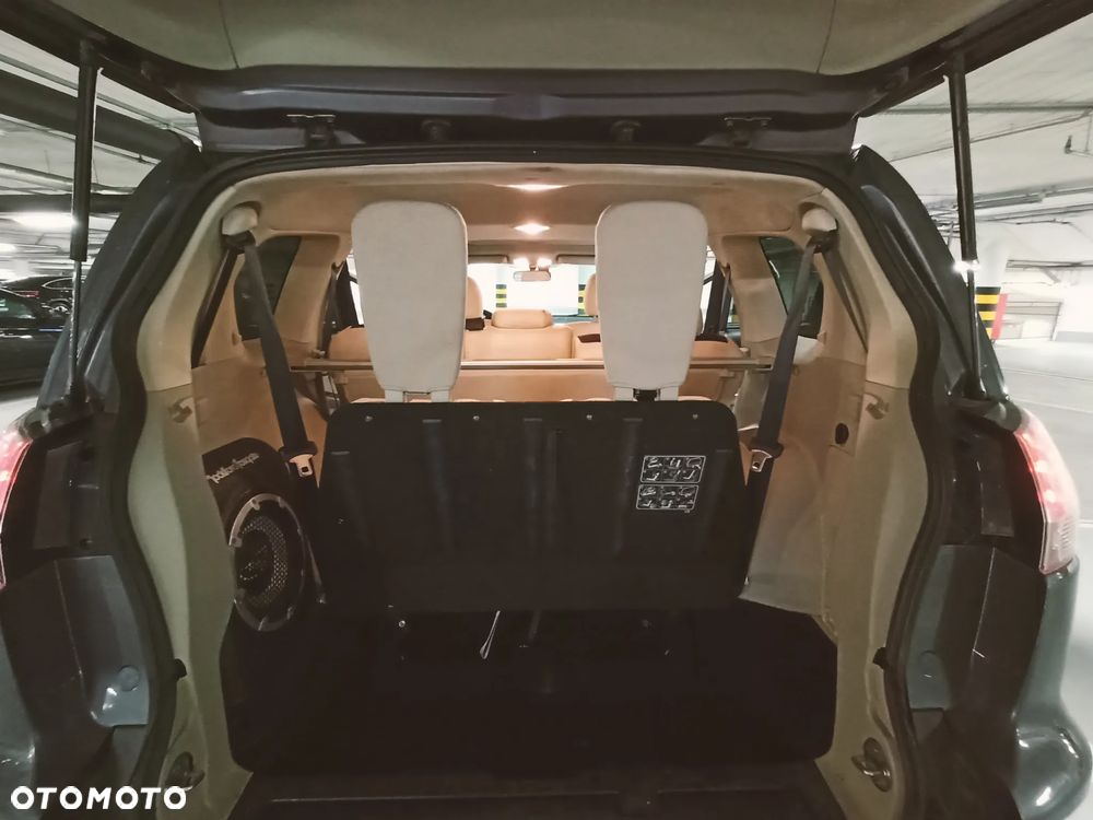 Mitsubishi Outlander 2.0 DID Instyle NAVI - 10