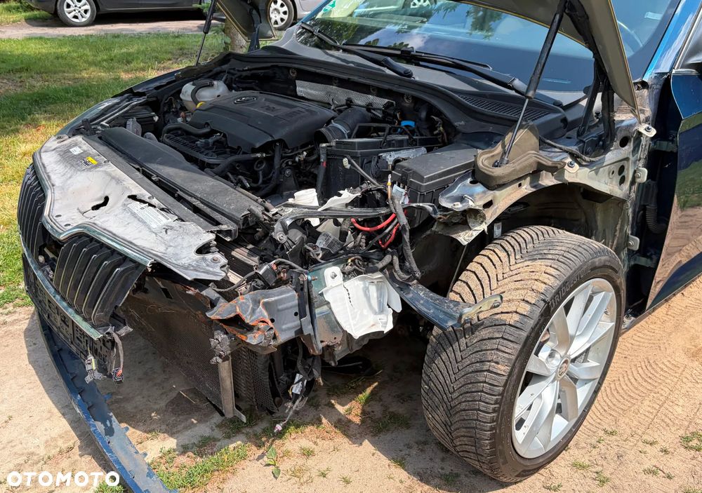 Skoda Superb 1.8 TSI DSG SportLine - 25