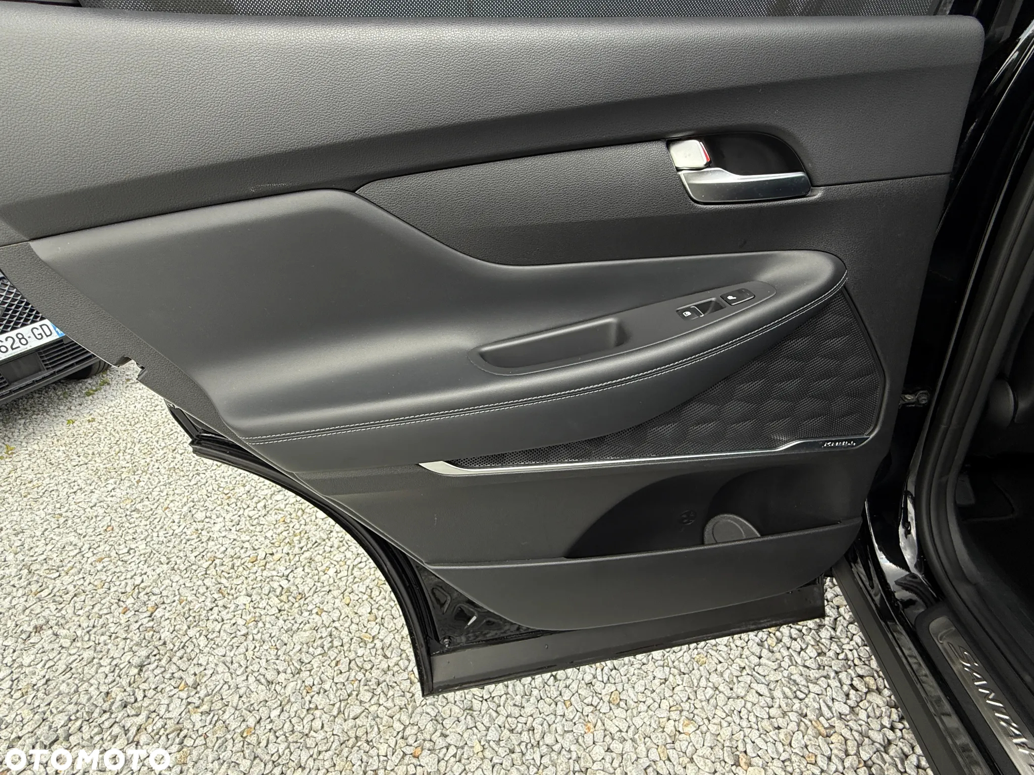 Hyundai Santa Fe 1.6 Plugin-Hybrid 4WD SEVEN Signature - 28