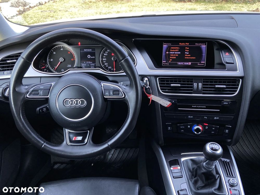 Audi A4 Avant 2.0 TDI e DPF S line Sportpaket - 6