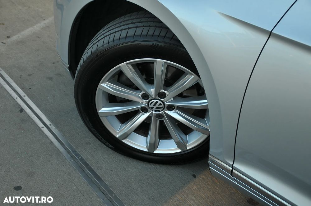 Volkswagen Passat 2.0 TDI DSG Highline - 26