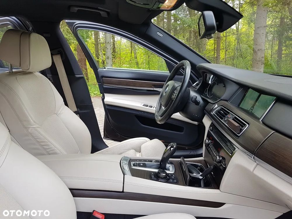 BMW Seria 7 750d xDrive - 19