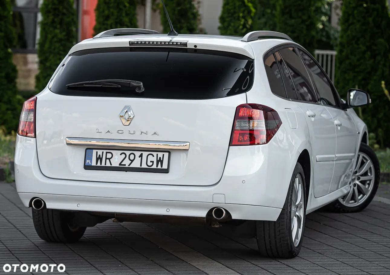 Renault Laguna dCi 150 FAP Start-Stop Bose Edition - 8