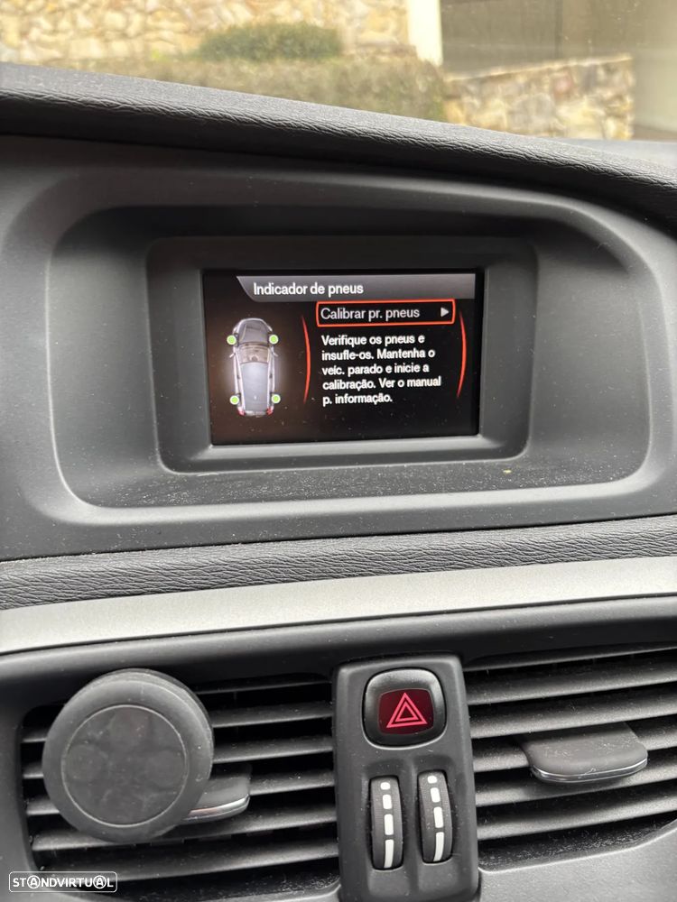 Volvo V40 2.0 D2 Kinetic - 6