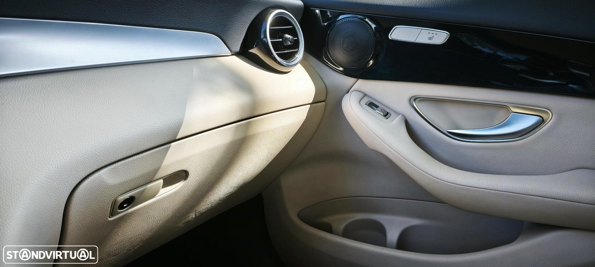 Mercedes-Benz GLC 220 d 4Matic 9G-TRONIC Exclusive - 25