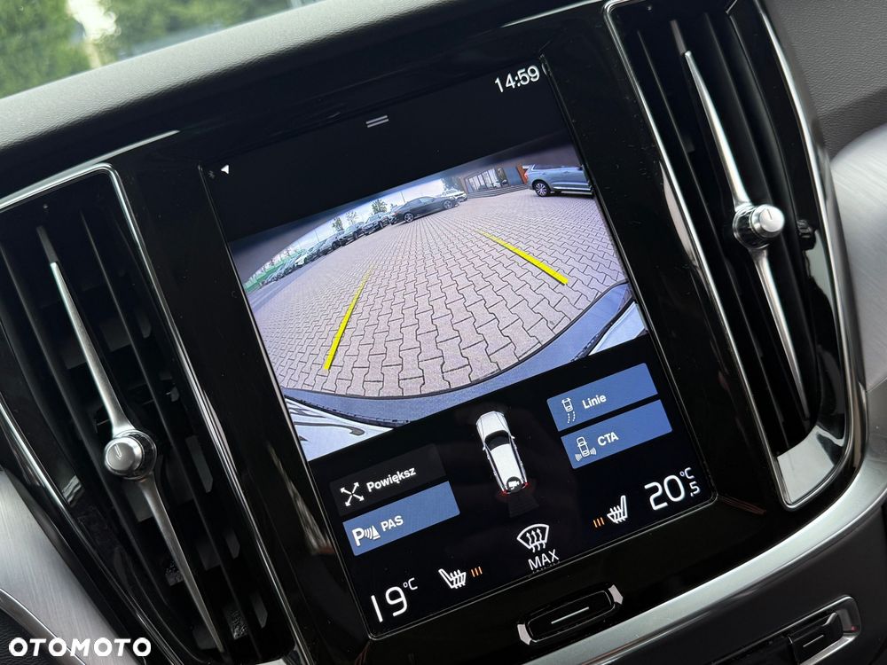 Volvo V60 D3 Drive-E Momentum - 26