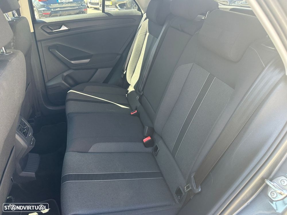 VW T-Roc 1.0 TSI Urban - 11