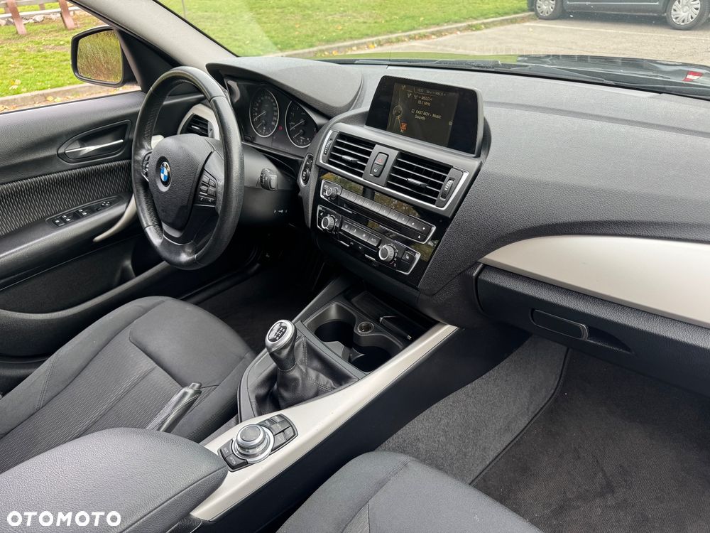 BMW Seria 1 118i Edition Metropolitan - 14