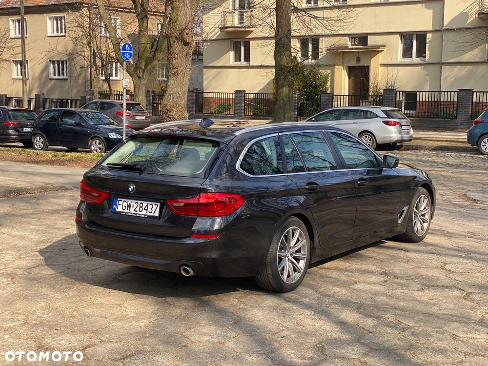 BMW 5 Series 2018 photo 4