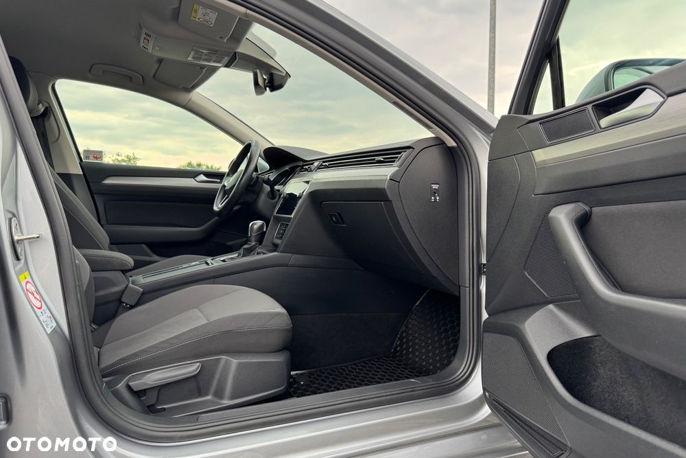 Volkswagen Passat 1.5 TSI EVO Essence DSG - 28