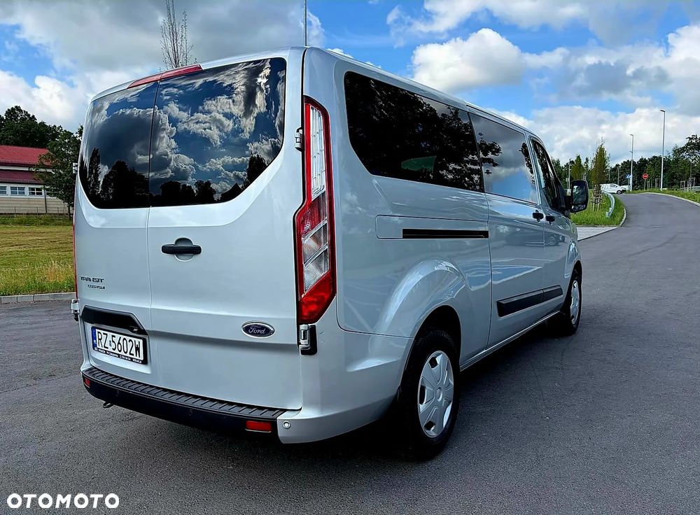 Ford Transit Custom - 11