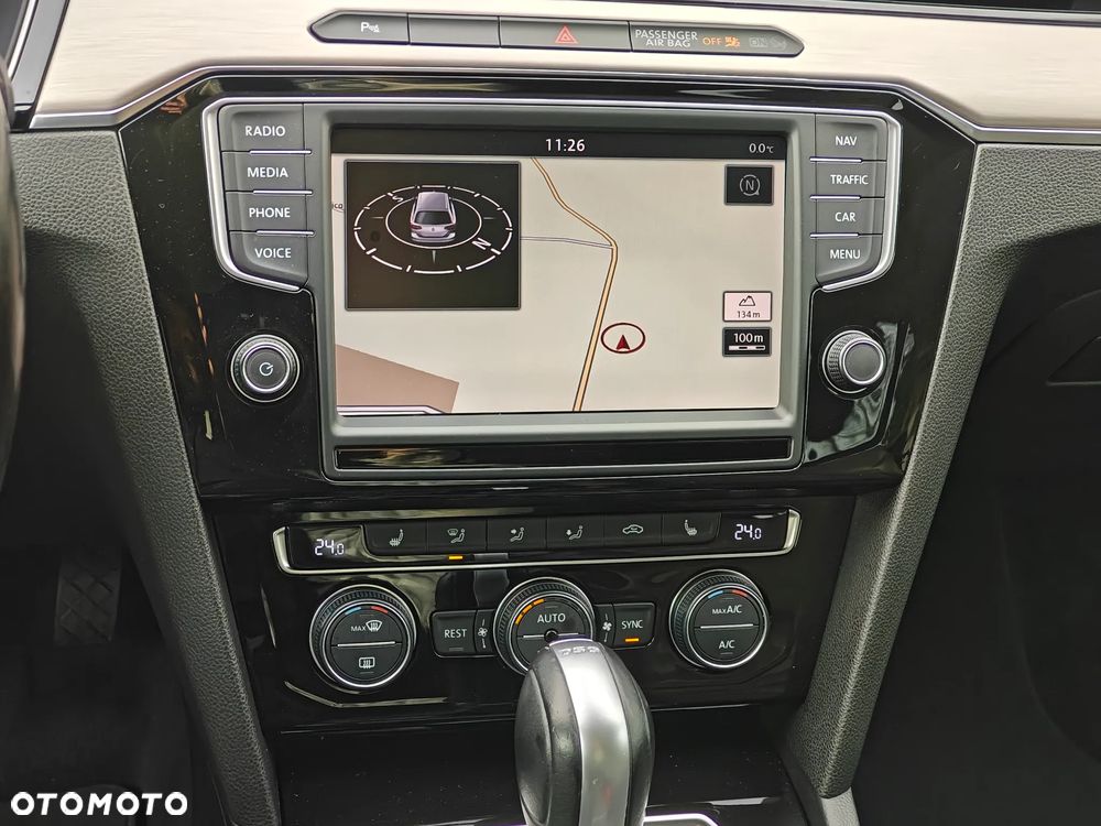 Volkswagen Passat - 23