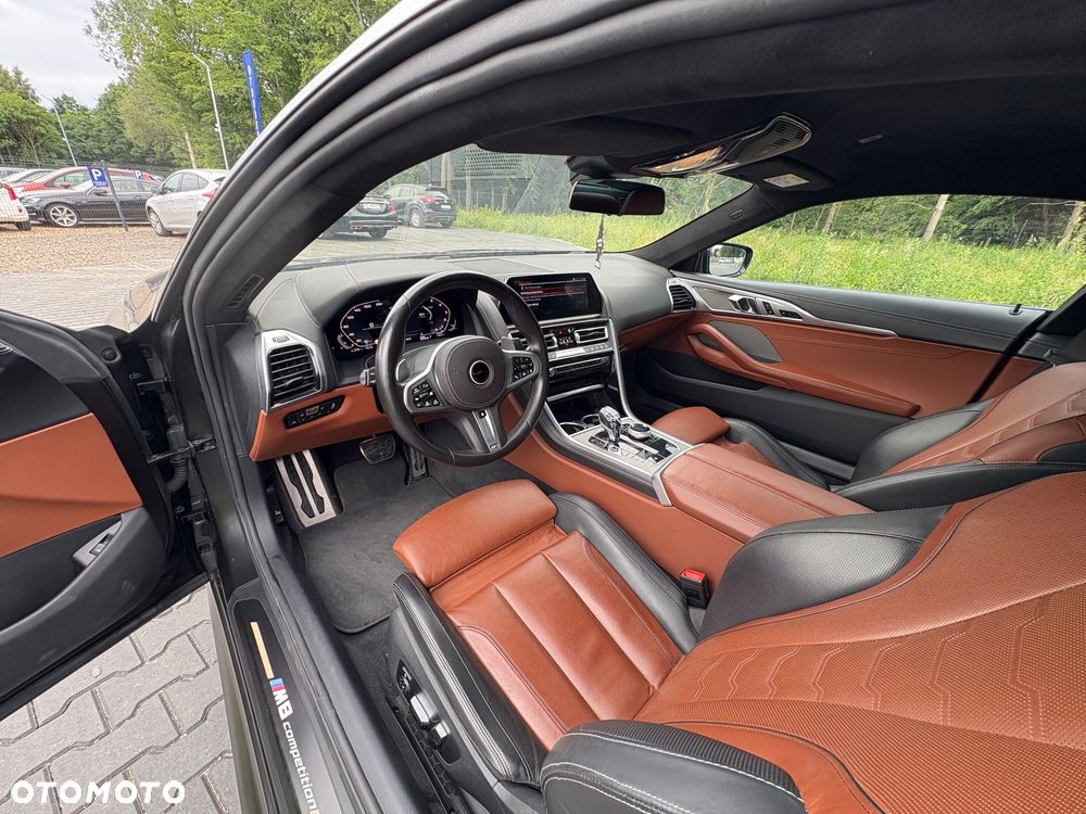 BMW Seria 8 - 17