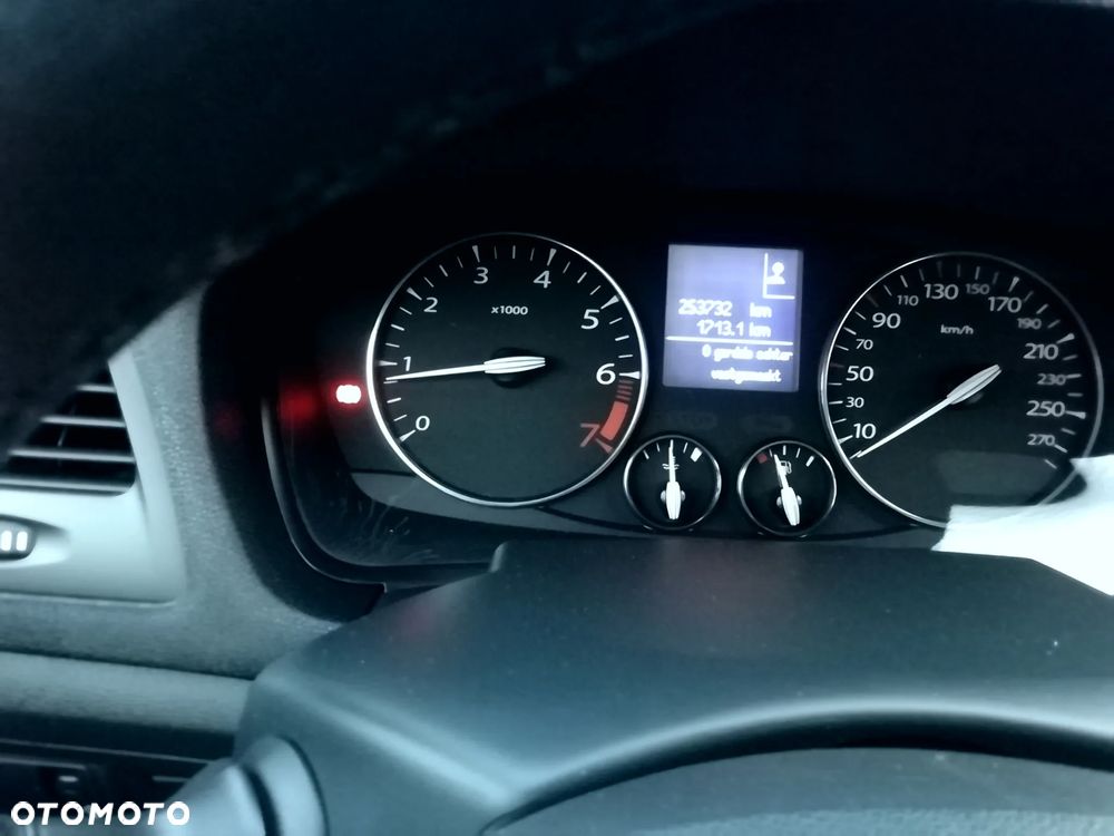 Renault Laguna 2.0 16V Expression - 9