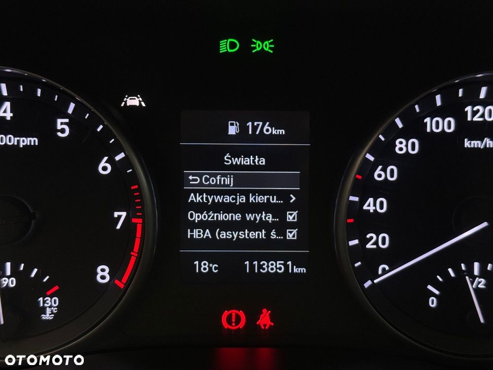 Hyundai i30 1.5 DPI Classic + - 31