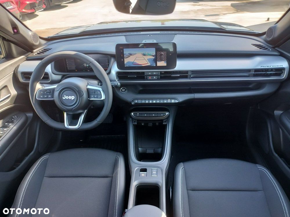 Jeep Avenger - 10