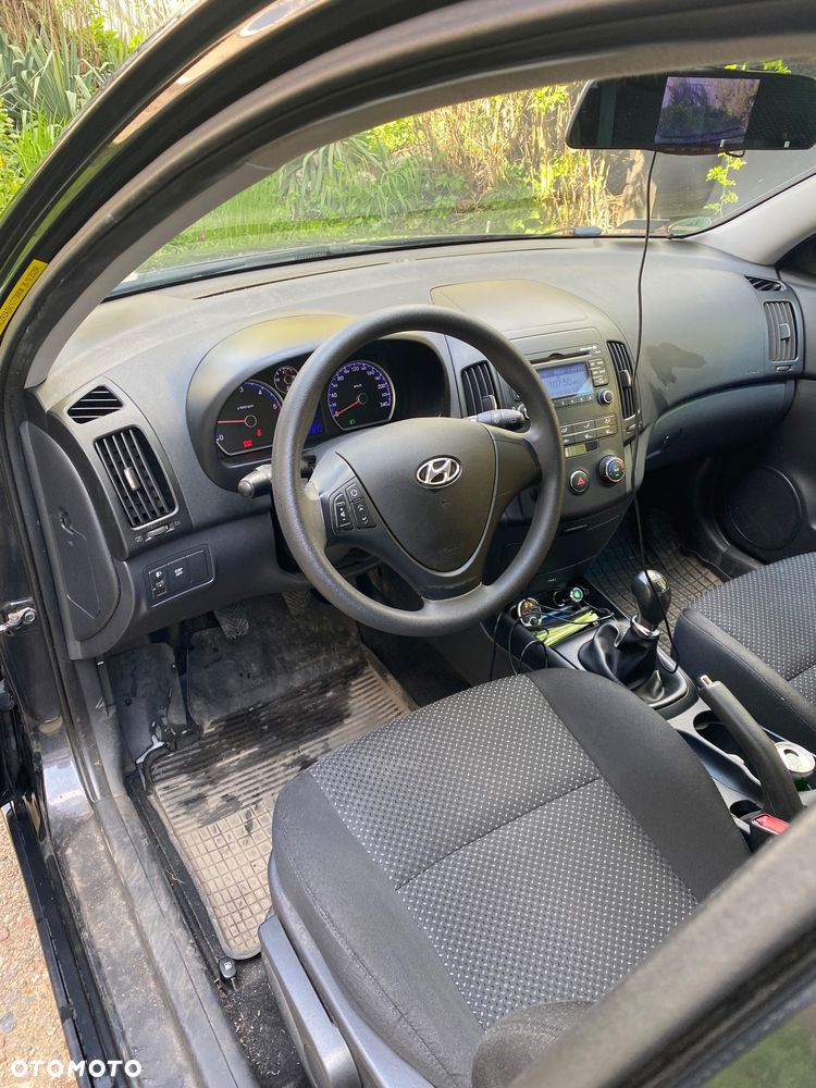 Hyundai i30 1.6 CRDi Base - 11