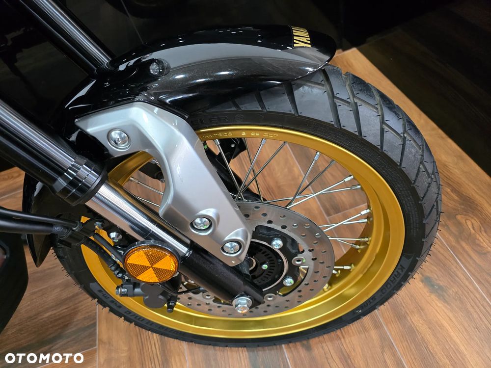 Yamaha XSR - 18