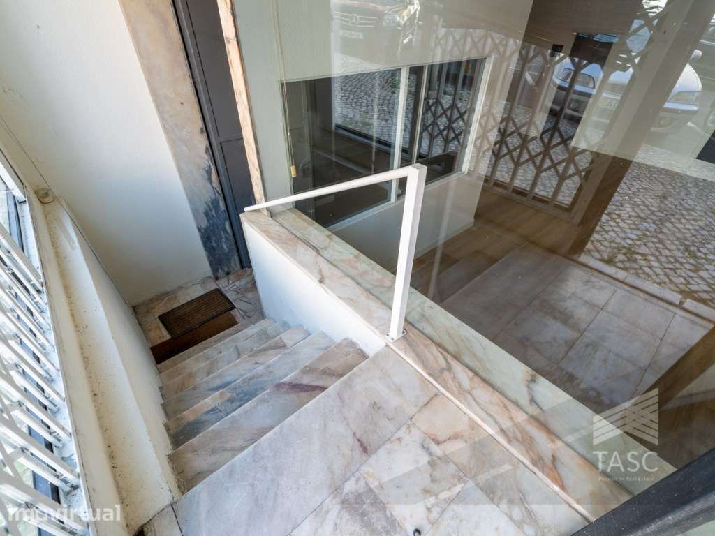 Clinic or Studio Space in Lapa Move-In Ready, Estimated 6%+ Yield - Grande imagem: 5/37