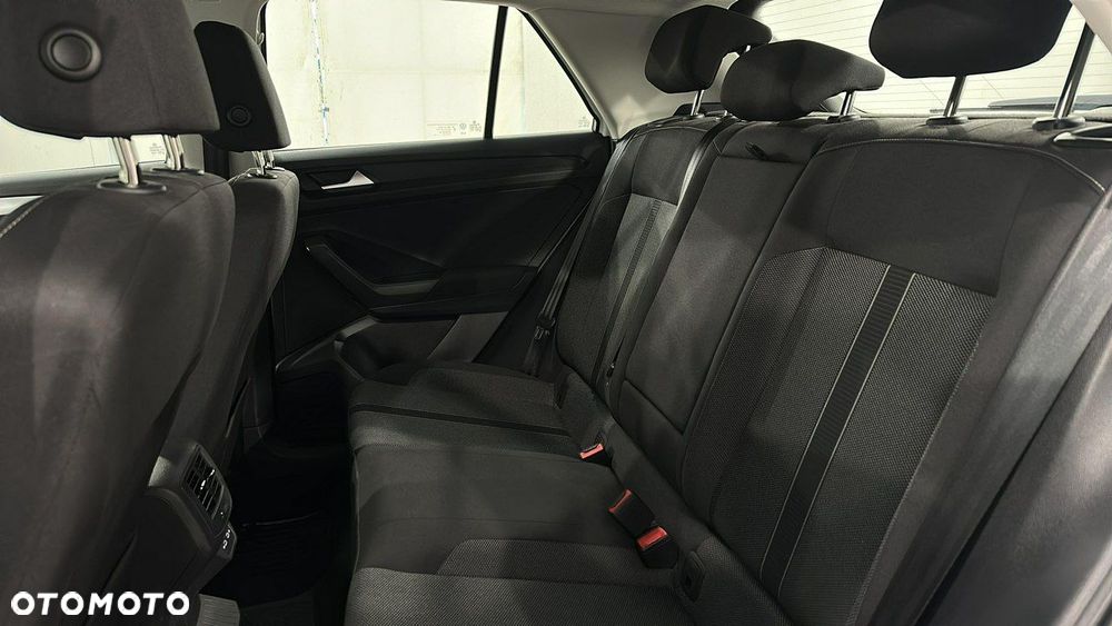 Volkswagen T-Roc 1.5 TSI Life - 12