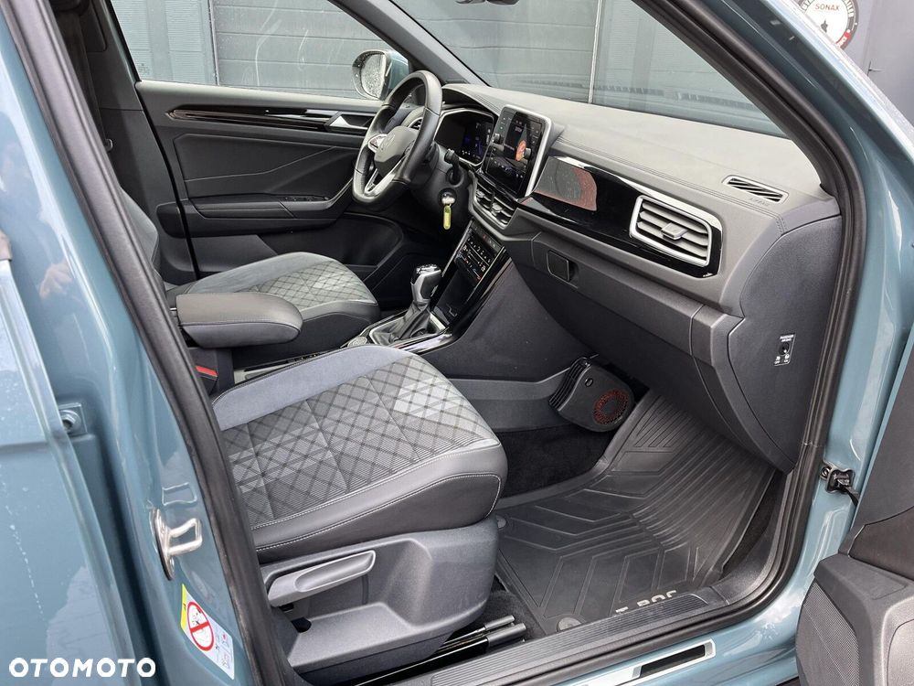 Volkswagen T-Roc - 23