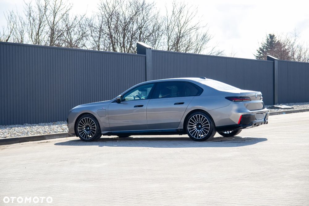 BMW Seria 7 - 6