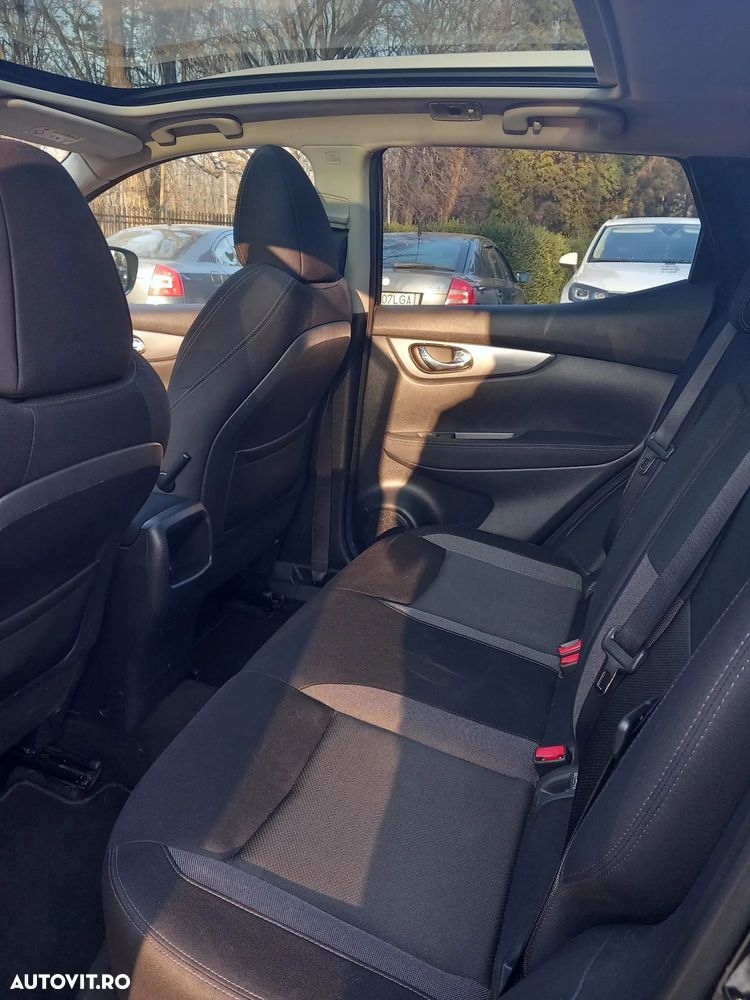 Nissan Qashqai 1.5 DCI N-Connecta - 17