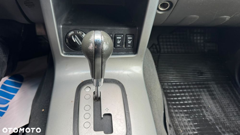Nissan Pathfinder 2.5 DCi Elegance - 23