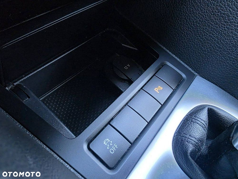 Volkswagen Golf 2.0 TDI DPF DSG Tour Edition - 25