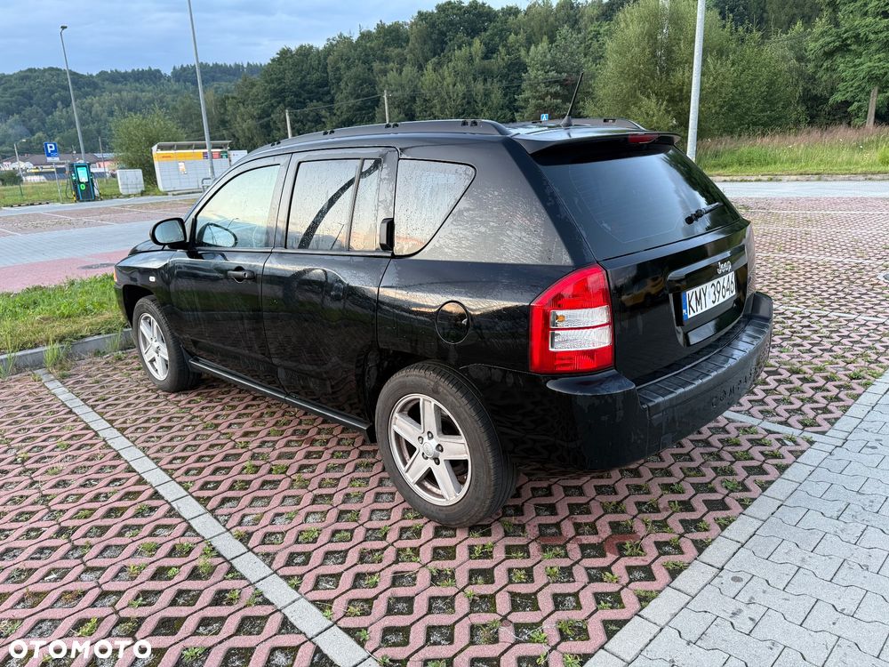 Jeep Compass - 2
