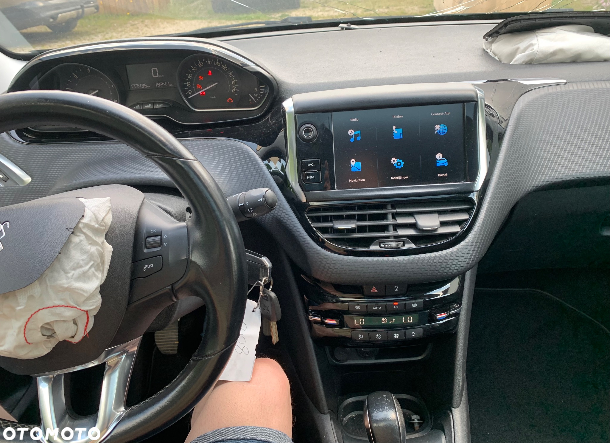 Peugeot 208 Blue-HDi 100 Stop&Start Allure - 31