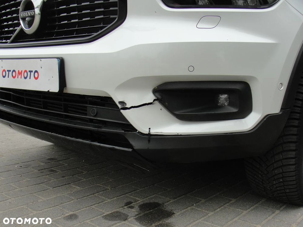 Volvo XC 40 D4 AWD Geartronic R-Design - 20