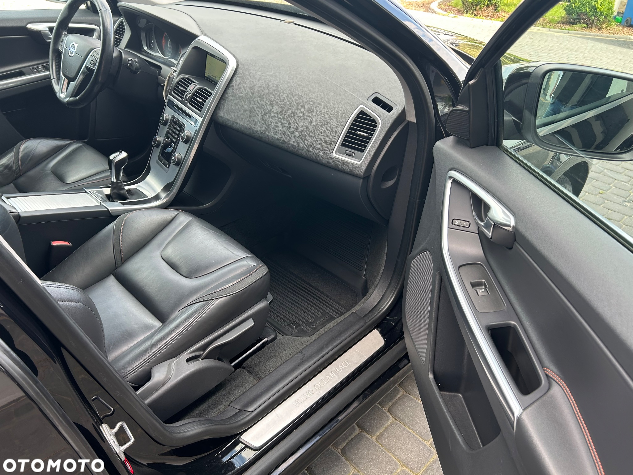 Volvo XC 60 D4 Kinetic - 28